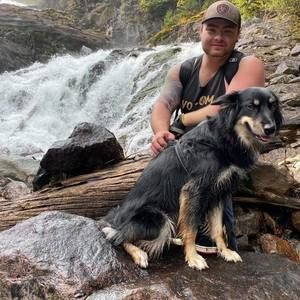 Meet your Posher, Corey